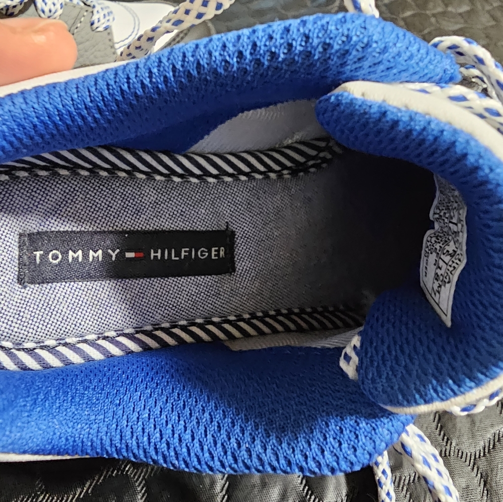 Tommy hilfiger shoes boy size 11 - Picture 6 of 7